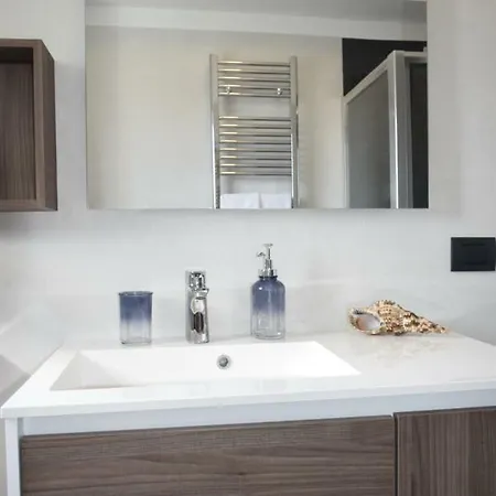 Apartament Metro Art